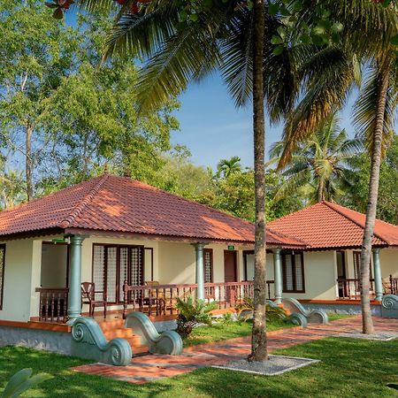 Dhathri Ayurveda Resort And Panchakarma Centre Kāyankulam Buitenkant foto